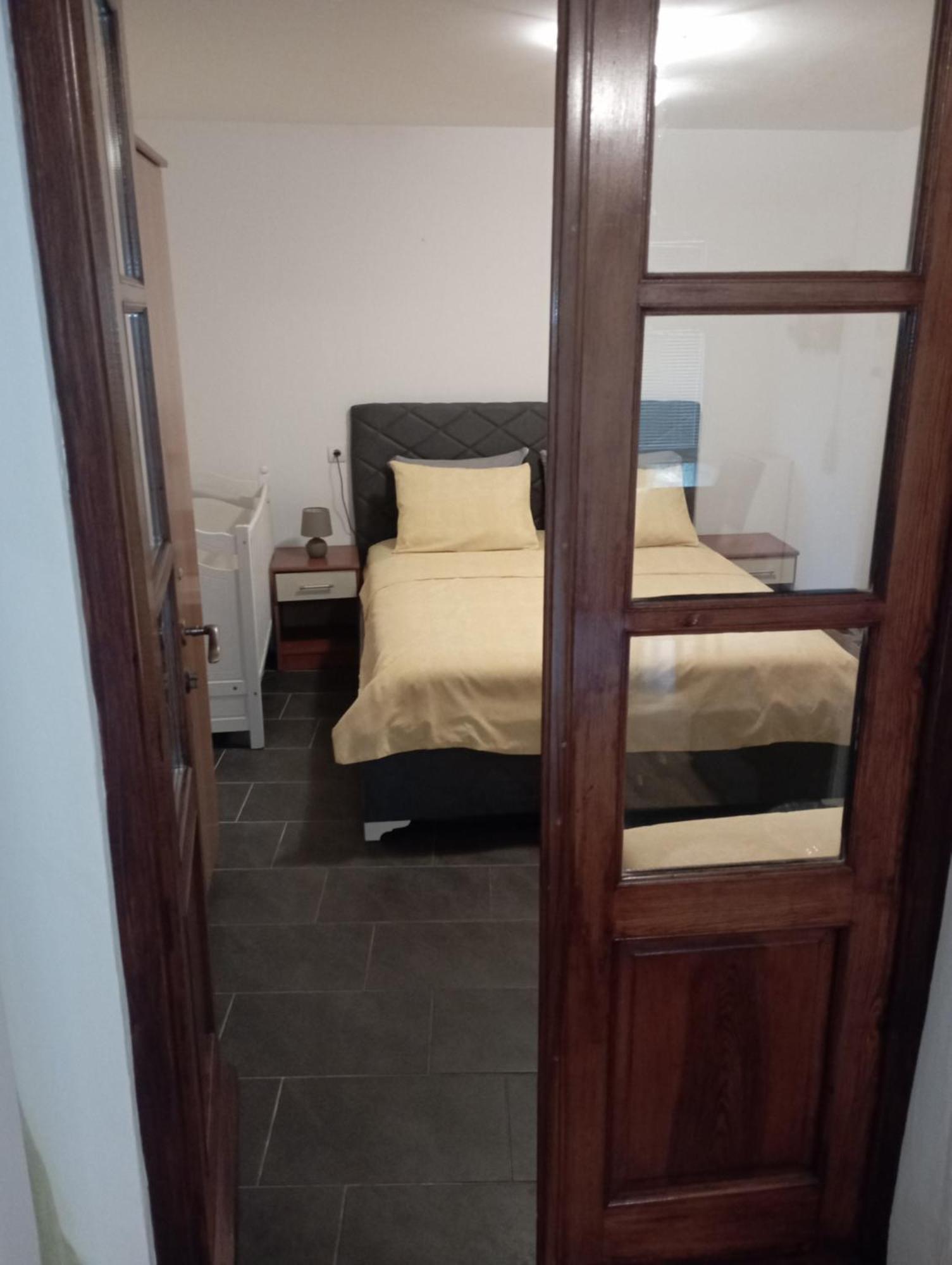 Apartments Villa Marta - Begovic Kotor Bagian luar foto