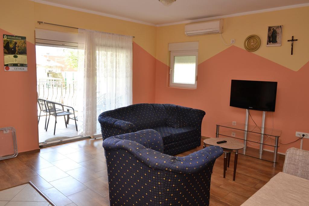 Apartments Villa Marta - Begovic Kotor Bagian luar foto
