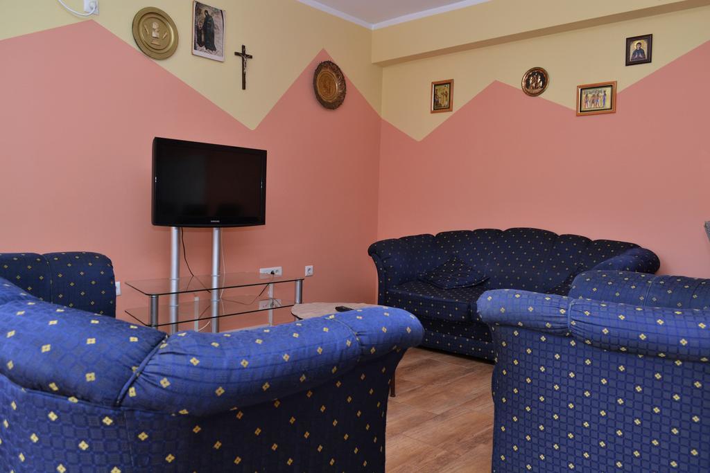 Apartments Villa Marta - Begovic Kotor Bagian luar foto
