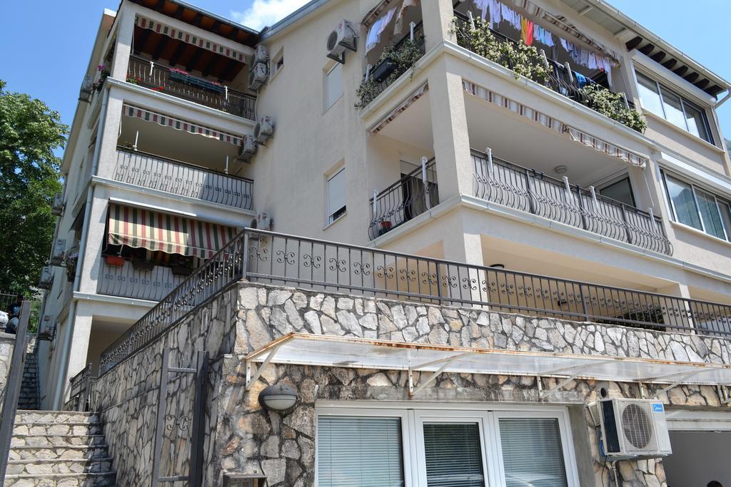 Apartments Villa Marta - Begovic Kotor Bagian luar foto