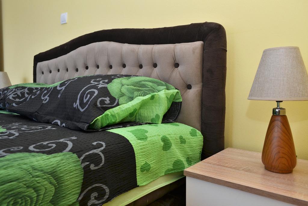 Apartments Villa Marta - Begovic Kotor Bagian luar foto