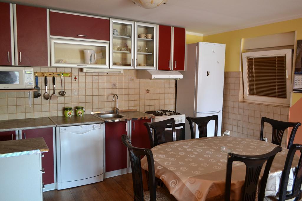 Apartments Villa Marta - Begovic Kotor Bagian luar foto
