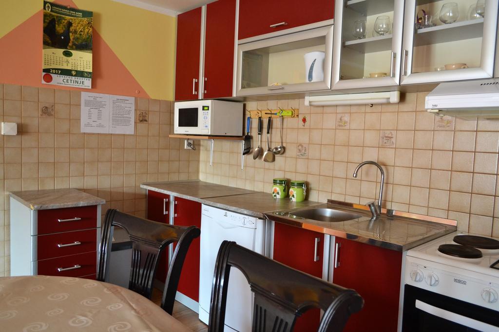 Apartments Villa Marta - Begovic Kotor Bagian luar foto