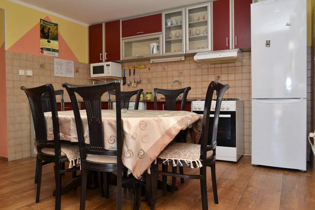 Apartments Villa Marta - Begovic Kotor Bagian luar foto