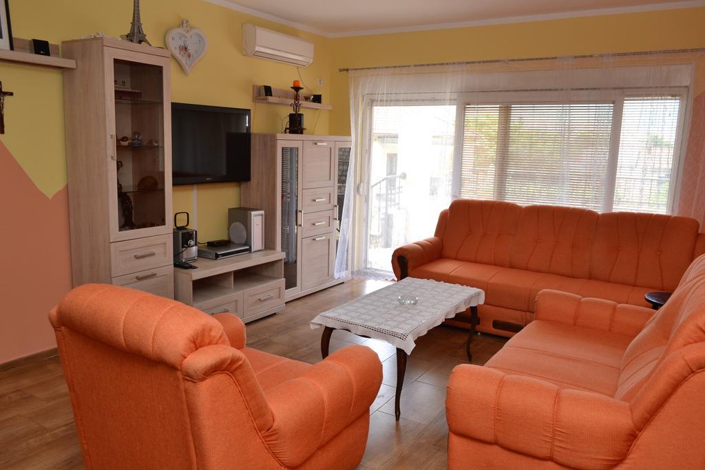 Apartments Villa Marta - Begovic Kotor Bagian luar foto