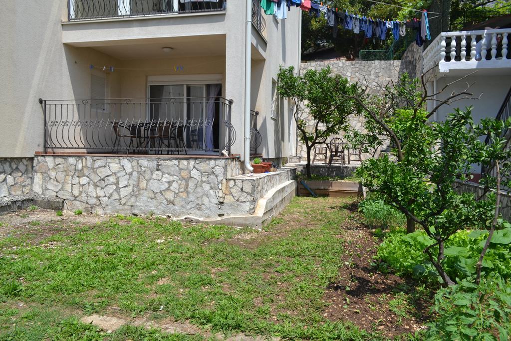 Apartments Villa Marta - Begovic Kotor Bagian luar foto