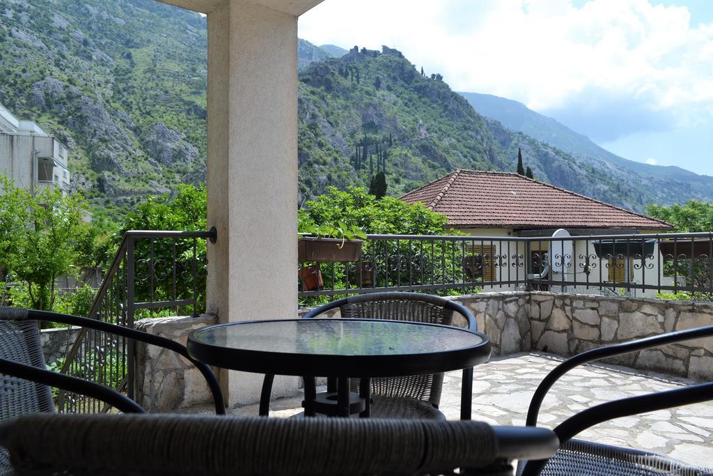 Apartments Villa Marta - Begovic Kotor Bagian luar foto
