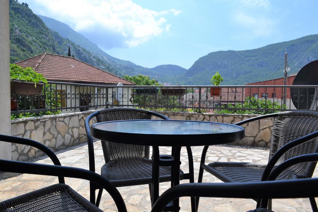 Apartments Villa Marta - Begovic Kotor Bagian luar foto