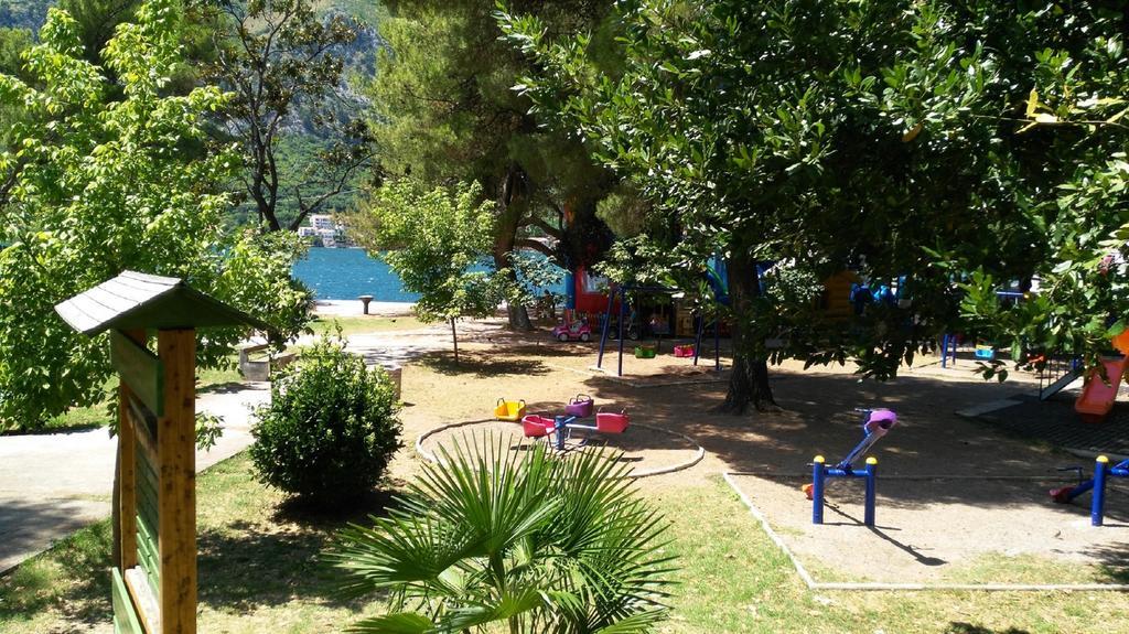 Apartments Villa Marta - Begovic Kotor Bagian luar foto